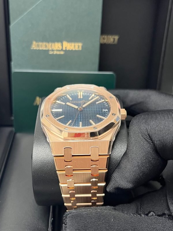 AS Piguet Royal Oak Selfwinding 2023 Release ROYAL OAK SELFWINDING Rose Gold Blue Dial 41mm 15510OR.OO.1320OR.03 - Image 5