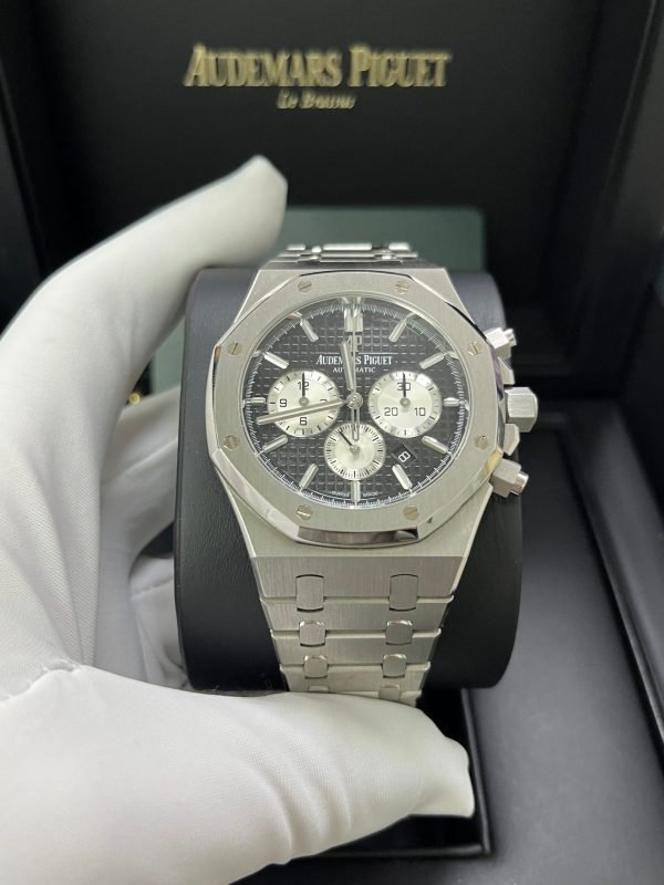 AS Piguet Royal Oak Selfwinding Chronograph/ Stainless Steel/ Black Dial/ White Sub-Dials (Ref#26331ST.OO.1220ST.02) - Image 11