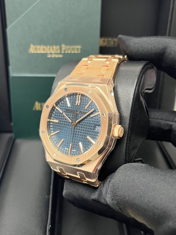 AS Piguet Royal Oak Selfwinding 2023 Release ROYAL OAK SELFWINDING Rose Gold Blue Dial 41mm 15510OR.OO.1320OR.03 - Image 7