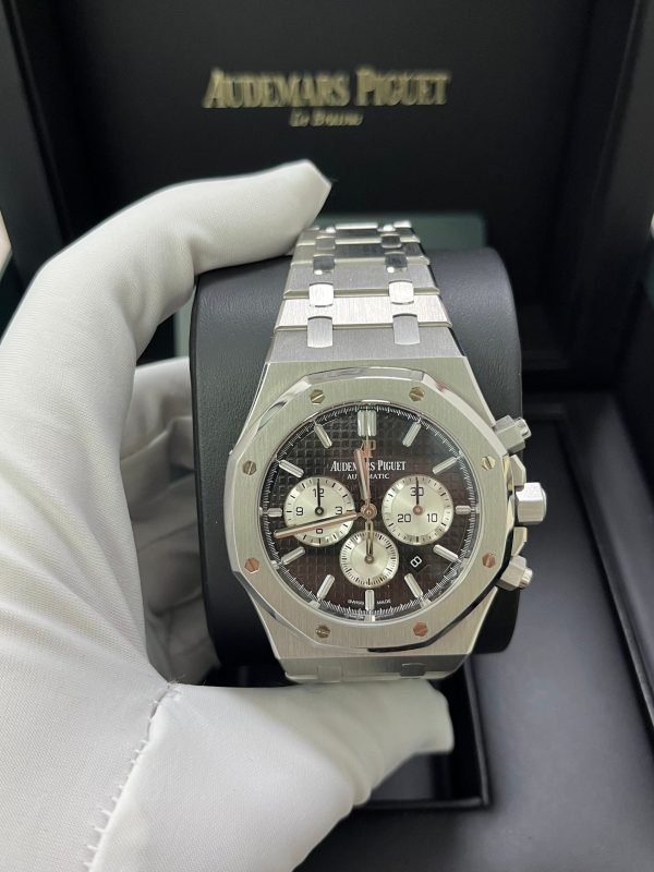 AS Piguet Royal Oak Selfwinding Chronograph/ Stainless Steel/ Black Dial/ White Sub-Dials (Ref#26331ST.OO.1220ST.02) - Image 2