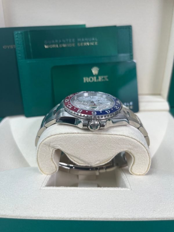 R White Gold GMT-Master II 40 Watch - Blue and Red Pepsi Bezel - Meteorite Dial - Oyster Bracelet (Ref # 126719BLRO ) - Image 5