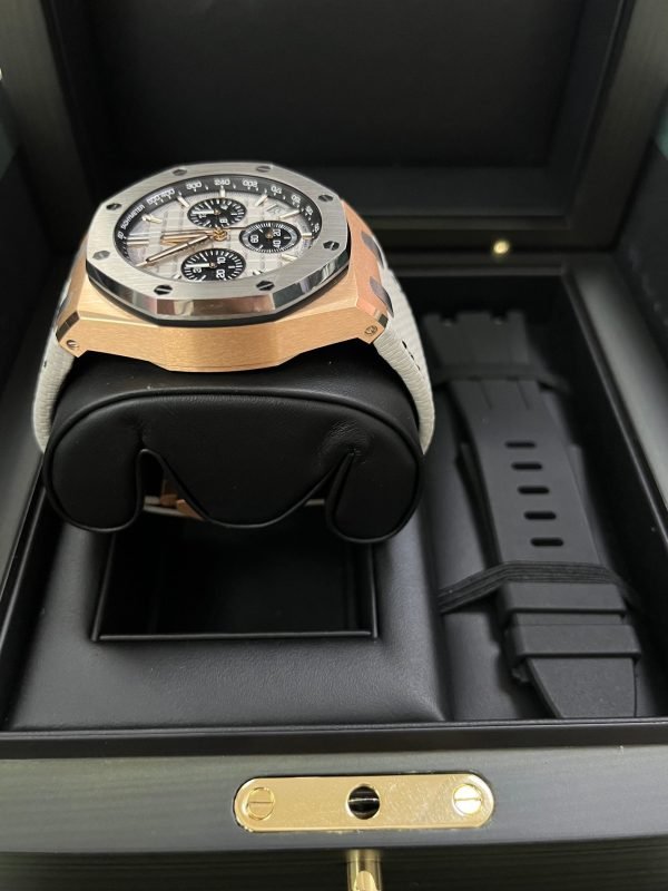 AS Piguet Royal Oak Offshore Chronograph 43mm Chronograph 18k Rose Gold and Titanium Grey Dial Ref# 26420OI.OO.A015VE.01 - Image 3