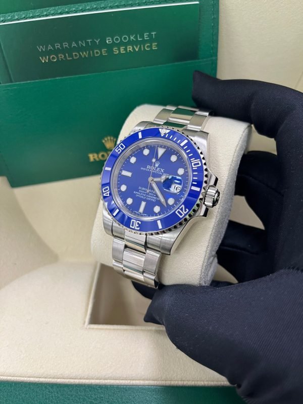 R Submariner Date 40mm White Gold Blue Dial Smurf (Reference 116619LB) - Image 10