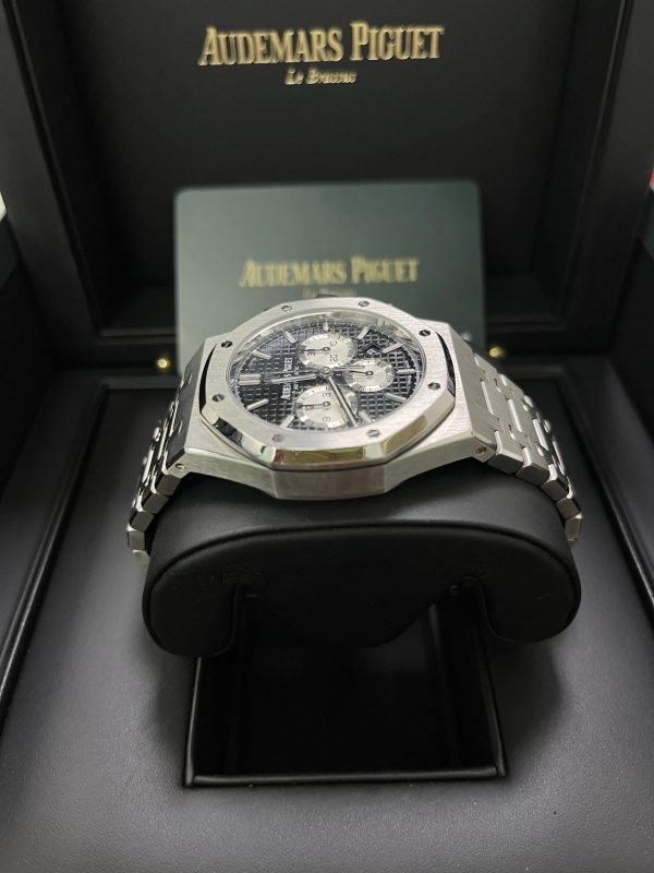 AS Piguet Royal Oak Selfwinding Chronograph/ Stainless Steel/ Black Dial/ White Sub-Dials (Ref#26331ST.OO.1220ST.02) - Image 4