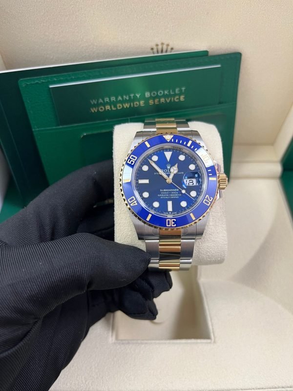 R Submariner Two-Tone Yellow Gold & Steel Rolesor - Blue Dial Ceramic Bezel (Ref# 126613LB) - Image 5